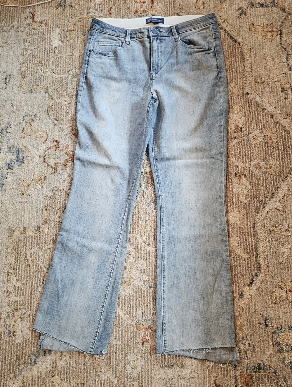 Democracy Ab Solutions Sz 14 With 32" Inseam, Like New!